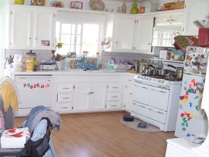 web-Bloomfield_Kitchen_Before-001